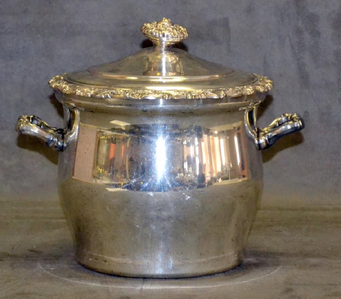 Silverplate Countess Covered Ice Bucket w/Liner (1 of 3)