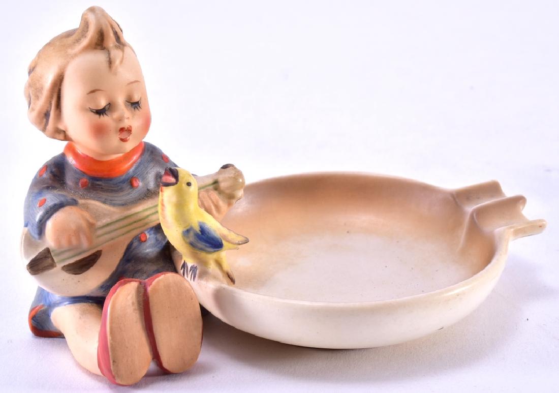 Hummel Joyful #33 Ashtray TMK 2 (1 of 4)