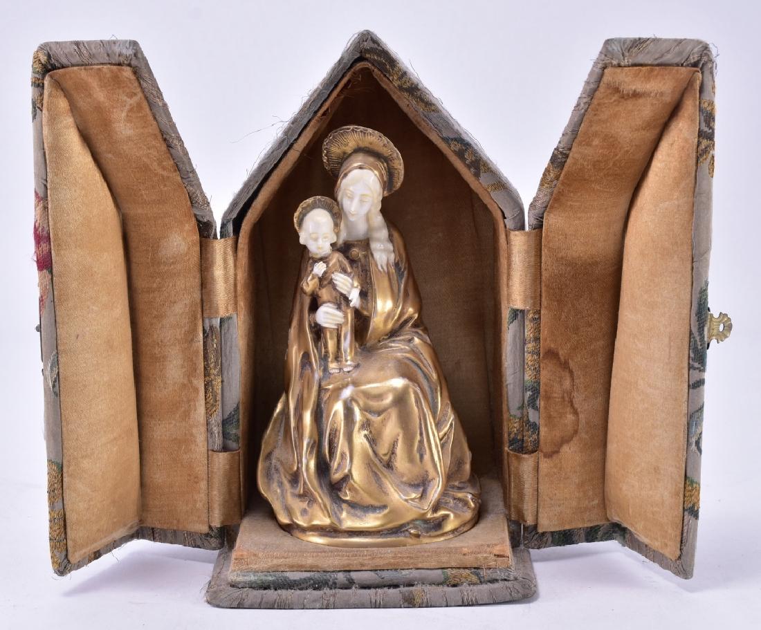 Capodimonte 11831 Madonna & Child in Gold Robes: Tapestry presentation box lined in silk, statue 7" high, box 8.75" high x 5" wide. Professional repair to neck on Jesus. As found.