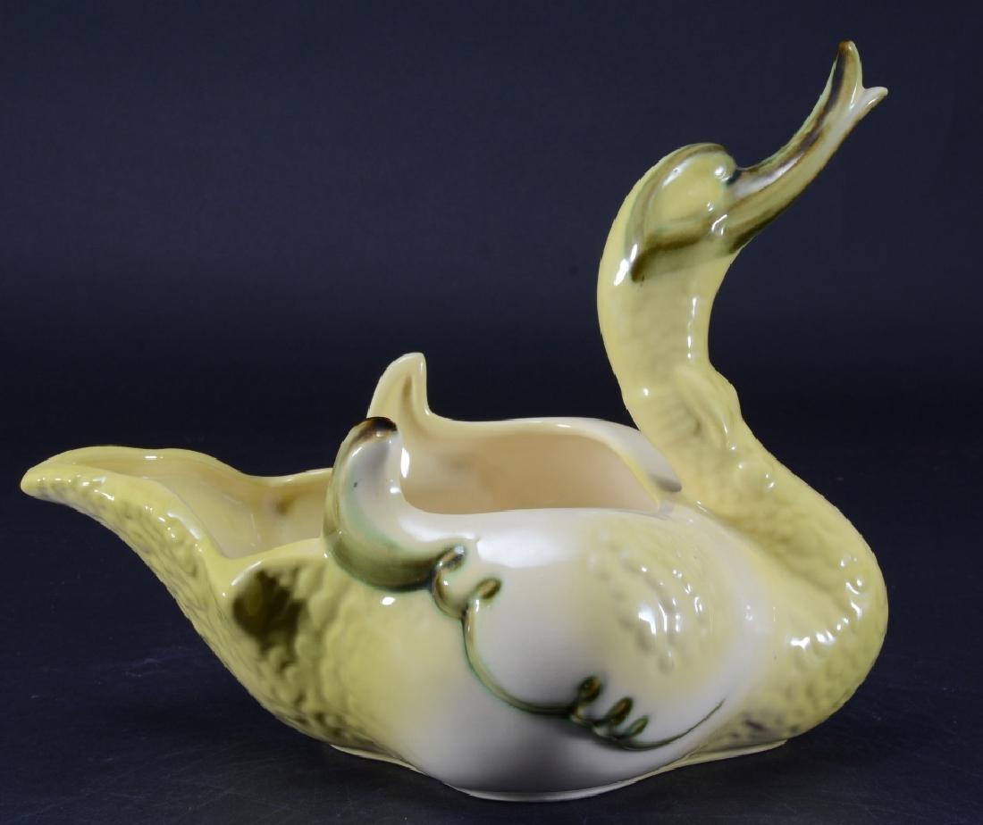Hull Swan Planter (1 of 2)