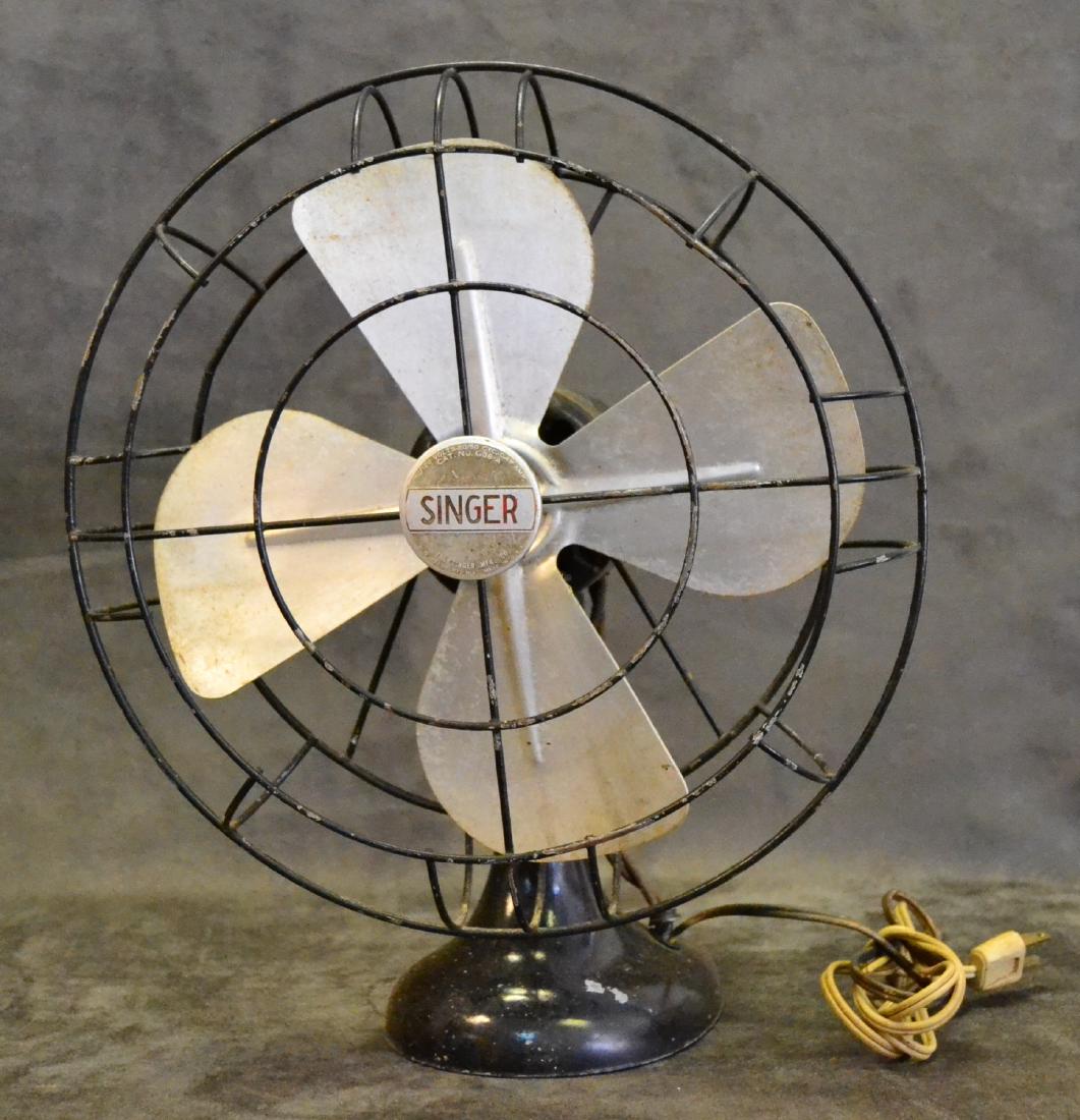 Vintage Singer Four Blade Oscillating Electric Fan (1 of 3)