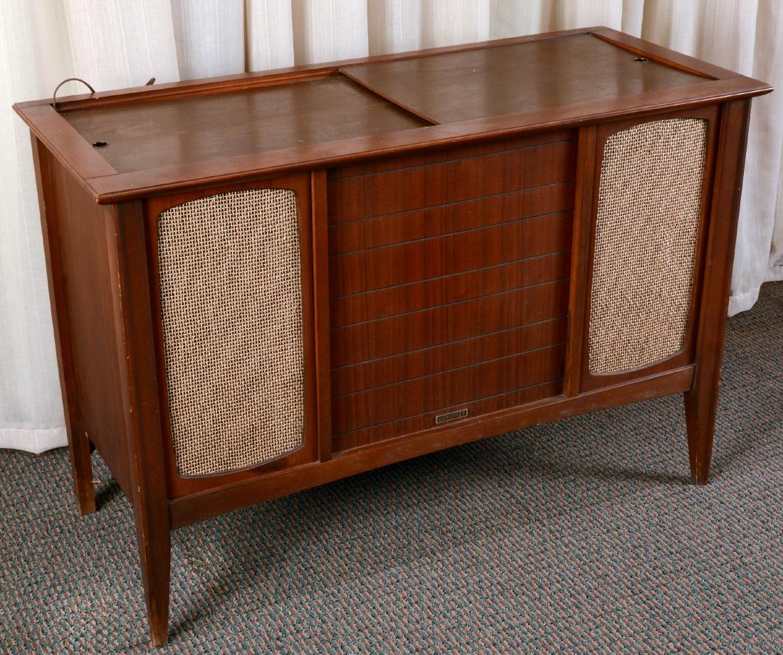 Zenith Console Record Player (1 of 5)