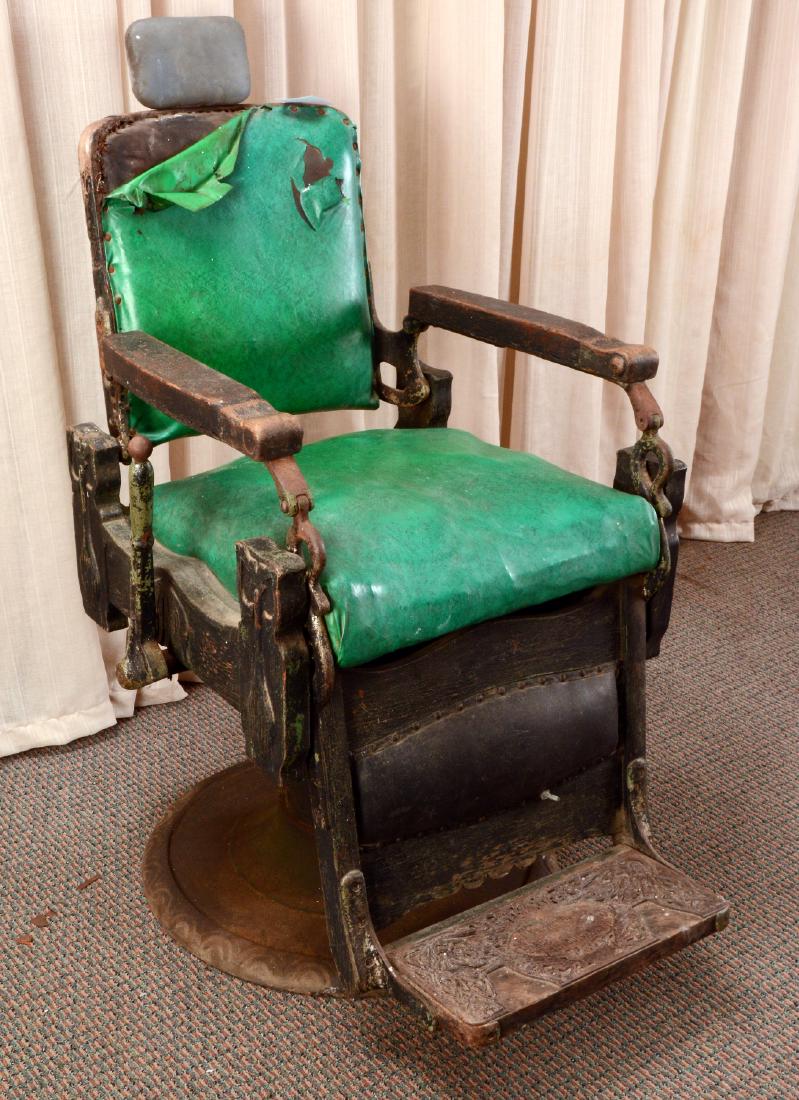 Koken Wooden Barber Chair (1 of 8)