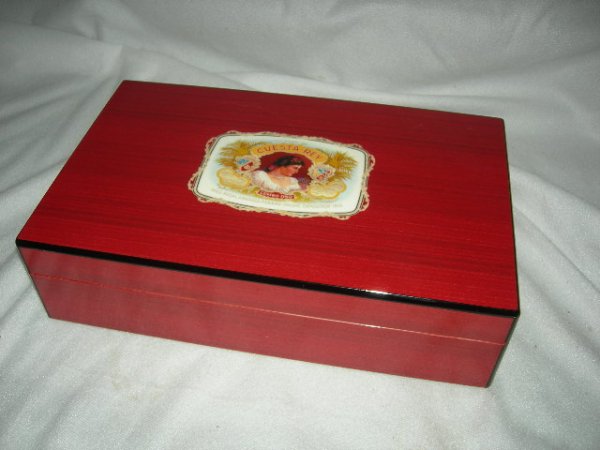 LACQUERED CIGAR HUMIDOR w/CIGARS: Cuesta-Rey Tagged Lacuered Humidor w/Cigars. Humidor w/Hygrometer Reported A Limited Edition of 500. Hand Made Cigars Marked Centro Fino Sun Grown, 6 Churchill #1, 7"L; 12 Pyramid #7, 6"L; 18 Robusto 