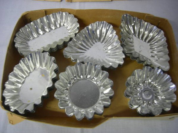 COLLECTIBLE: 36 Vintage Tartlet Tins, Made In Sweden, 6 Shapes In Original Box, 2.25 To 3.5"L.