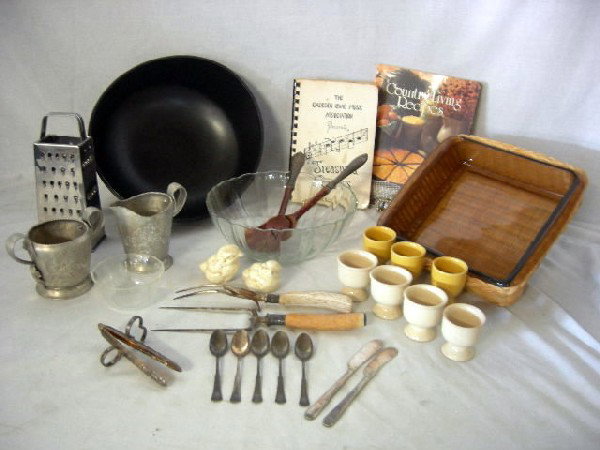 VINTAGE KITCHEN: Vintage Kitchen Lot Inc. 7 Ceramic Egg Cups, 2 Cook Books ( Treasured Recipes & Country Living Recipes), Glass Paneled Salad Bowl w/Scalloped Rim, Black Composite Bowl w/Metal Foot, Aluminum Creamer &