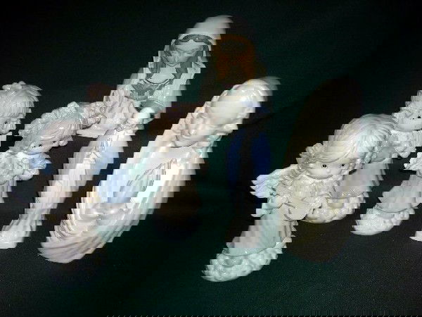 MADONNA & ANGEL CERAMIC LOT: 2 Madonna Busts, One 6.75" T w/Flowers Marked Made in China and One 10" T w/Hands in Prayer; One 9" T Spill Vase w/Full Figure Marked 2907; and Three 8.75" T Angels Playing Instruments Marked Made in