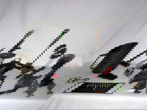 VINTAGE KITCHEN GADGETS: Lot Including 2 Wood Handle Beaters; McLaughlin Sifter; Keystone #5 Grinder; 3 Graters; Kreamer Corer; Cookie Press and 2 Knife Sharpeners. 5" to 11.5" Long.