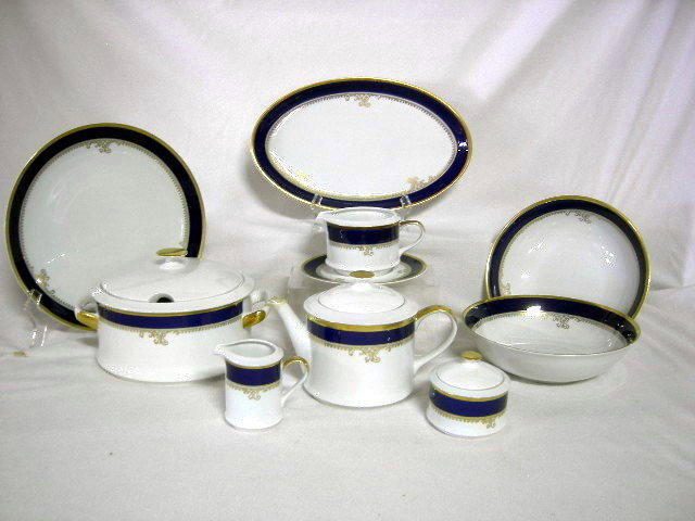 CZECHOSLOVAKIAN CHINA SERVING PIECES: Sabina "Loucky" Czechoslovakian China Serving Pieces, Blue & White w/Gold Trim Inc. Round Serving Platter, 12"D; Oval Tray, 13"L; 2 Vegetable Bowls, 9.25"D; Soup Tureen; Gravy Boat & Plate; Tea Pot; C