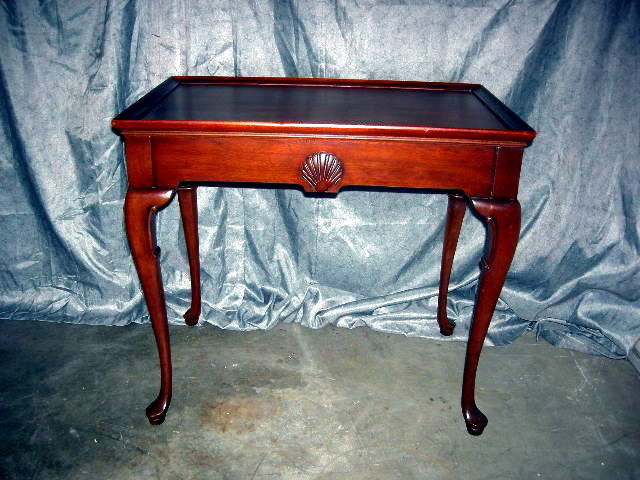 MAHOGANY TEA TABLE: Queen Ann Style Rectangular Tea Table w/Candle Slides, 28"W x 18"D X 25.5"T.