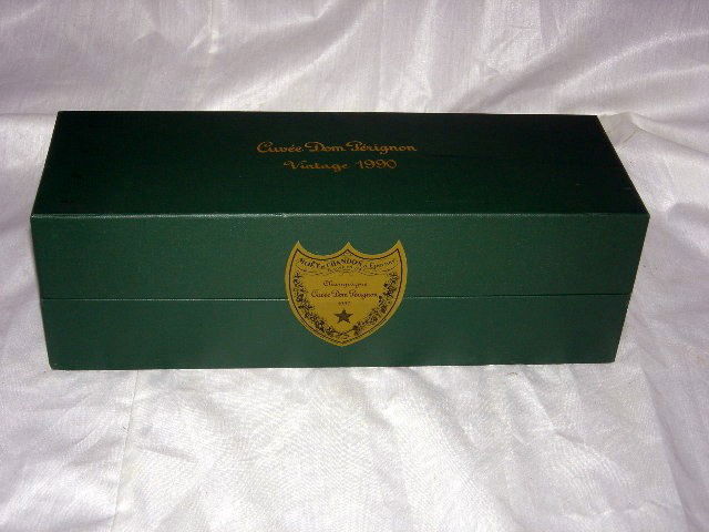 Dom Pérignon: Cuveé Dom Pérignon, 1990, Mint in Box.