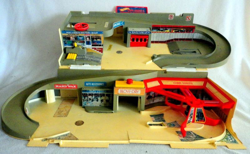 hot wheels car wash and service station