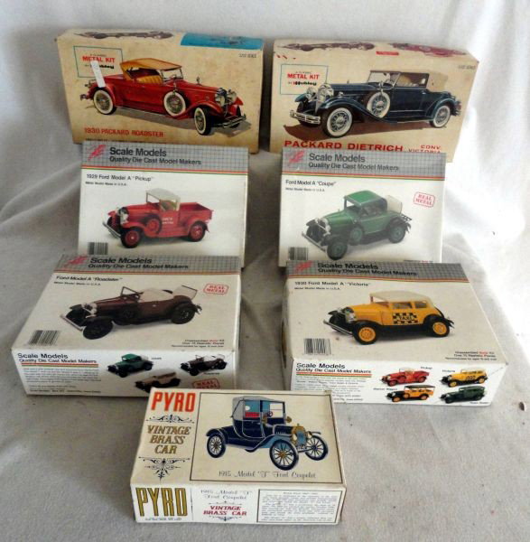 MODEL CAR LOT: Model Car Lot Inc. 7 Model Cars 4 Partially Assembled Inc. "Ford Model A Coupe" & "1929 Ford Model A Pick-up" MIB; "Ford Model A Roadster;" 1930 "Ford Model A Victoria;" "1915 Model T Ford Coupelet;" 