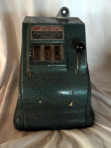TABLE TOP MERCURY SLOT MACHINE: Vintage Mercury 1¢ Slot Machine, Tokens for Cigarettes, 9" W x 9.75" D x 10" T.