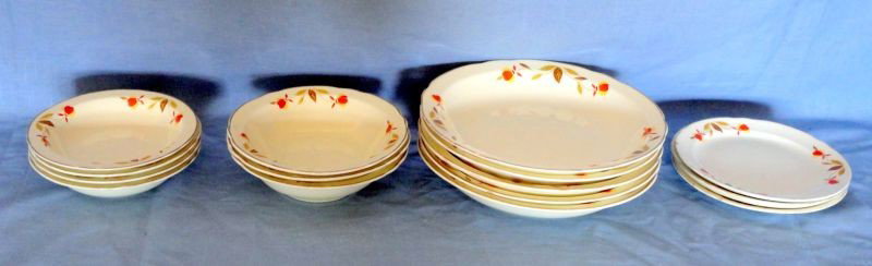 HALL AUTUMN LEAF CHINA LOT: Lot Includes 15 Pieces of Hall China for the Jewel Tea Company: 5 Soup Bowls, 4 Fruit Bowls, 3 Cereal Bowls and 3 Bread & Butter Plates.