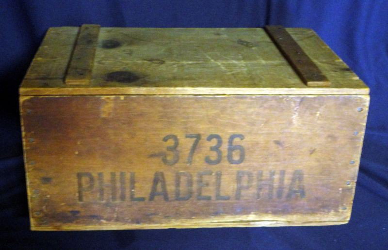 PANSY RAISIN ADVERTISING BOX: Vintage Wood Hinged Box, Marked Pansy They R Seedless Brand Raisin Buggenhime & Company Fresno California 36-11 OZ. Cartons, 17"W X 11.25"D X 8"T.