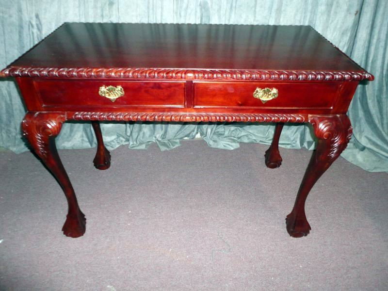 MAHOGANY CHIPPENDALE STYLE SOFA TABLE: Pie Crust Carving On 4 Sides, Carved Legs Sits On Claw & Ball Feet, 2 Drawer Front w/Dovetail & Metal Pulls, 41.5"W X 21"D X 30.5"T.
