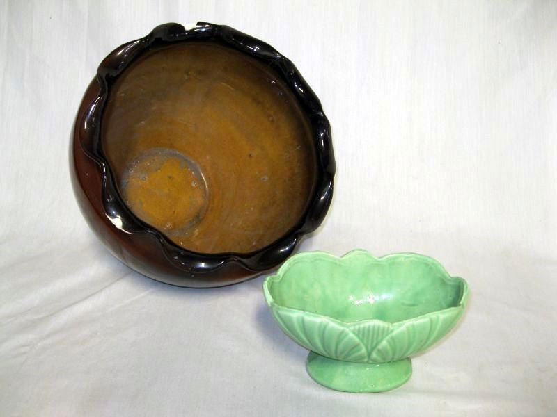 WELLER PLANTER PLUS: Vintage 2 Planter Lot Inc. Large Brown Louwelsa Weller Marked, Front Painted w/Red Flower & 3 Green Leaves, Ruffled Rim & Small Green Planter, Sides Embossed w/Lettuce Leaves, Scalloped Rim, 7.5”W X