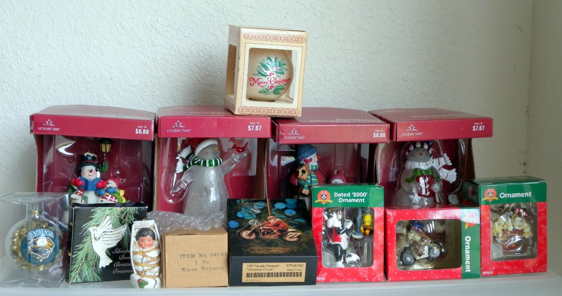 HALLMARK CHRISTMAS PLUS LOT: 12 Christmas Ornaments Including Harley Davidson, Looney Toons, Together With 1985 Papoose, Etc.