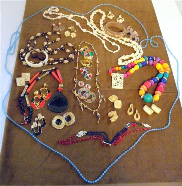 COLORFUL FUN COSTUME JEWELRY LOT: Colorful Fun Costume Jewelry Lot, Includes 2 Bracelets (1 Is Crown Trifari), 7 Necklaces, 18 Pair Earrings, And 1 Pendant.