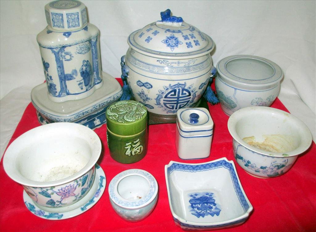 ORIENTAL DECORATIVE CERAMICS: Oriental Decorative Ceramics, Including Chinese Covered Bottle, Covered Ginger Jar, 3 Planters (One w/Under Plate), Gree Covered Dragon Jar, Small Pot and Clipped Corner Dish.