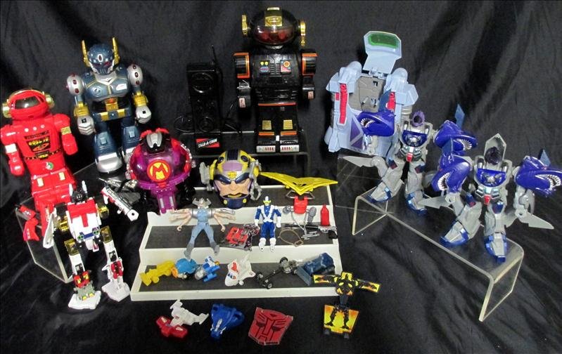Robots Etc. Lot: Robots Etc. Lot, Inc. Talkatron, Universal Cosmic Cruiser, Thunder Warrior.
