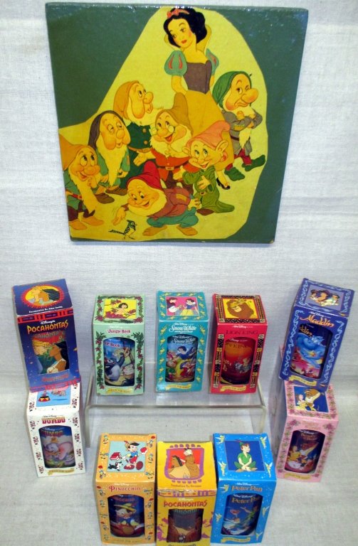 12 Disney Collector Series Cups Plus Lot: Inc. Lion King, Snow White, Jungle Book, Pocahontas, Beauty & the Beast, Peter Pan & Aladdin; also decoupage picture of Snow White.