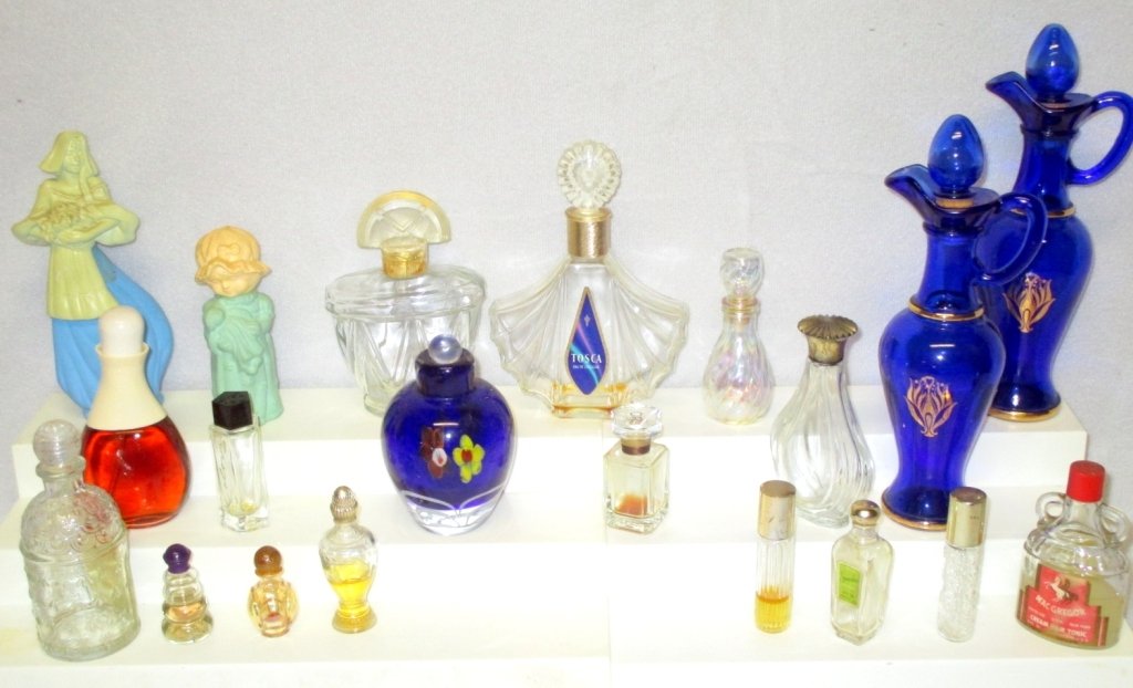 20 Perfume Plus Bottles: Including Guerlain, Halston, Chantilly, Tosca, Charles of the Ritz, Avon, iridescent swirl bottle and paperweight handpainted bottle.