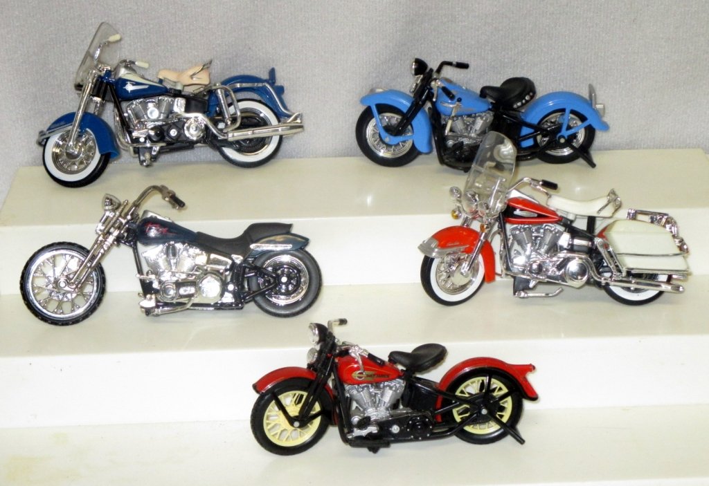5 Harley Motorcycle Replicas: Including 1948 Pan Head, Duo-Glide, Electra Glide plus.