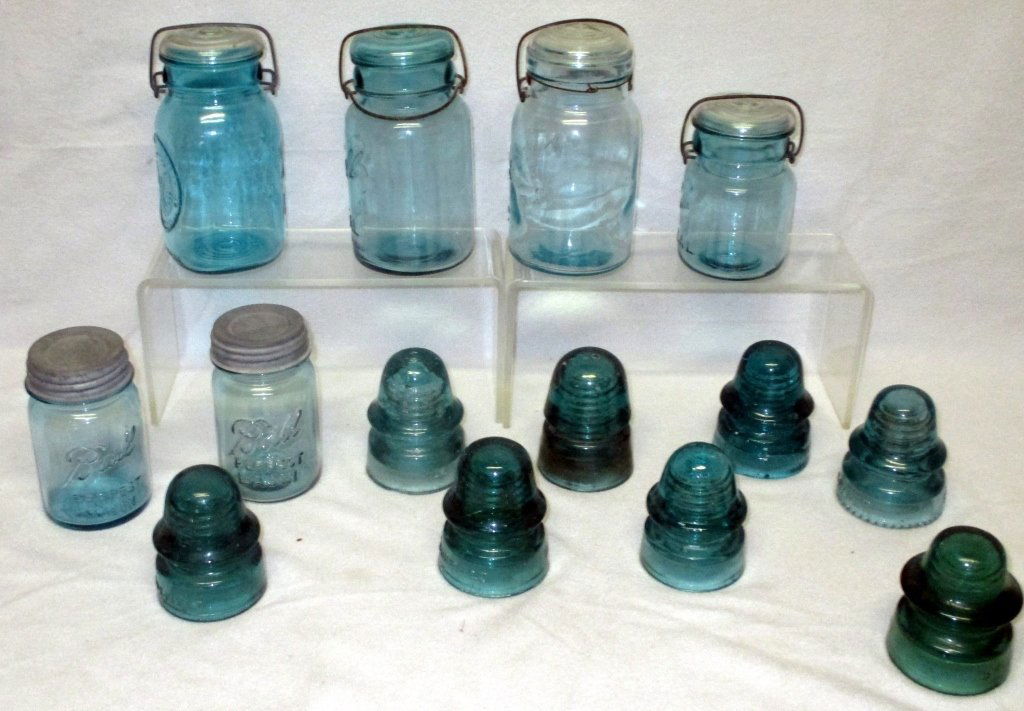Vintage Insulators & Mason Jars: Including insulators: 2 marked w/star, 2 Brookfield, 3 New York Brookfield & Gaynor No. 36-190; Wire Side 7.5" tall mason jars: Atlas E-Z Seal, Ball Ideal Pat. 1908, Ball Ideal Bicentennial & 5.5" tal