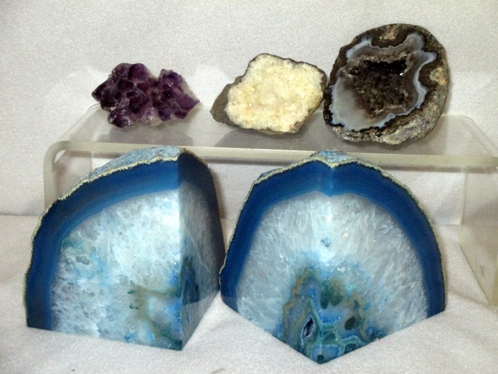 Geodes: Blue bookends (4.5" tall) plus 3: white, purple and blue.