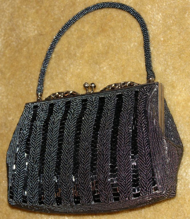 Gray Beaded Evening Bag: Beads alternating w/bugle beads, silver tone clasp.