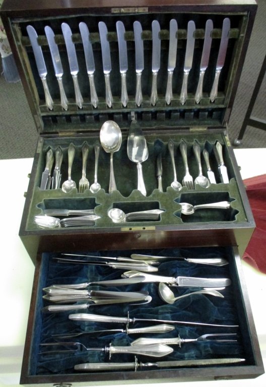 Sterling Watson Governor Dummer Flatware: 95 monogrammed pieces in Bailey, Banks & Biddle fitted box. Including: 12 dinner forks, 11 salad forks, 10 place spoons, 12 ice tea spoons, 5 fruit spoons, 4 flat butters, gravy ladle, berry spoon, 11