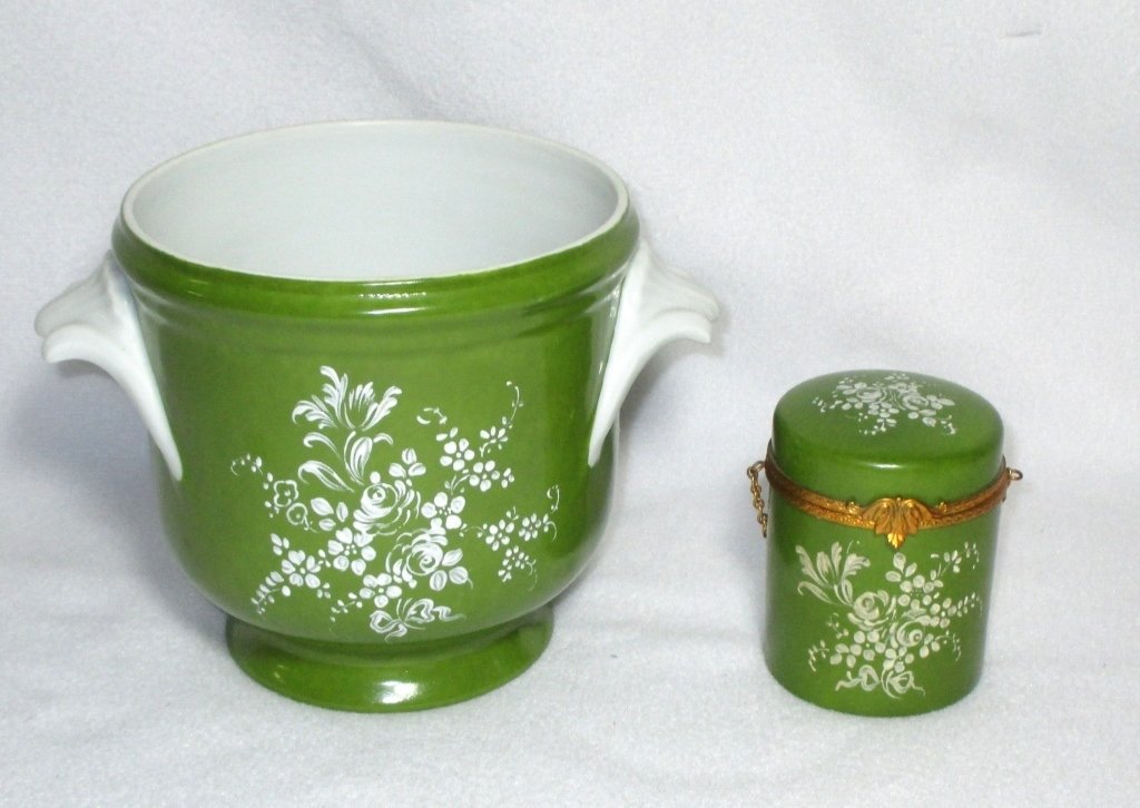 French Limoges Cache Pot & Covered Box: Cache pot 6" diameter x 6" tall, box w/chain 3.5"tall.
