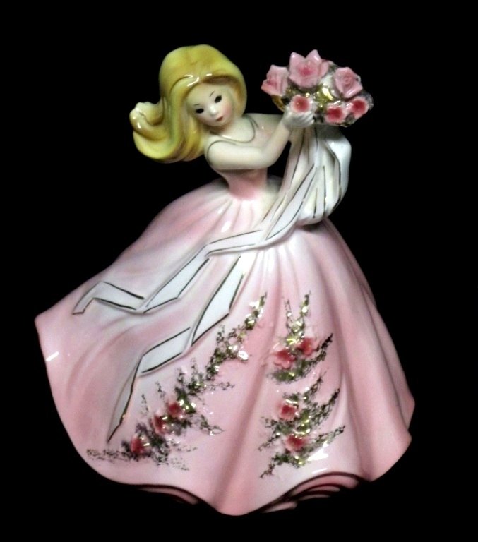 Josef Original Lady in Pink w/Bouquet: Approx. 6.75" tall.