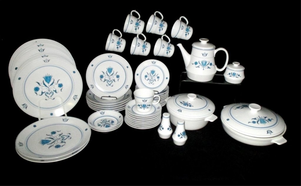 Noritake Progression Japanese Blue Haven China: 55 pieces inc. 8 dinner plates, 6 salad plates, 11 bread & butters, 3 fruit, 7 cups & saucers, salt & pepper, covered sugar, teapot w/lid, approx. 9.5" & 12" covered casseroles.