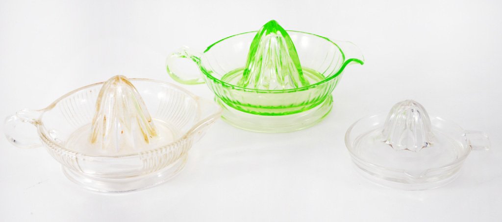 Vintage Reamers: Green & clear w/differing designs, (larger both 8.5" wide, lemon 4.5").
