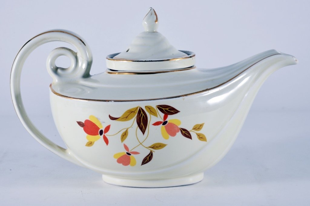 Hall's Superior Aladdin Teapot: With infuser. Expected wear.