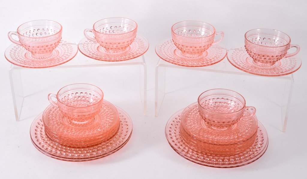 Pink Hobnail Dinnerware: Including four 8.5" D plates, six cups & thirteen saucers. Expected wear.