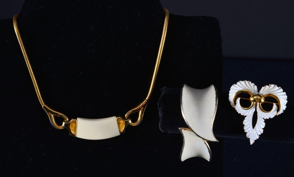 Vintage Trifari w/Crown Necklace, Bracelet & Pin: Gold finish w/white or cream. Estate jewelry, bracelet w/some wear to finish.