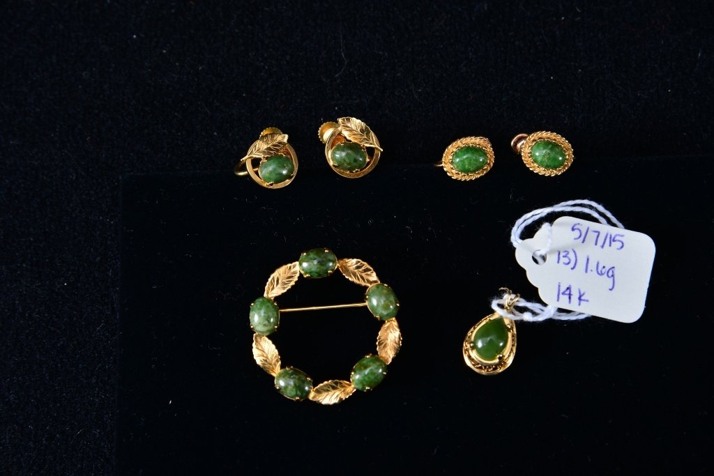 14K & Jade Pendant & Gold Costume Jewelry (1 of 1)