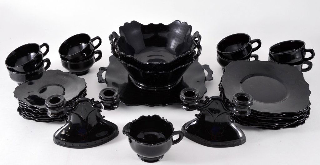 Do-Si-Do Depression Glass (1 of 1)