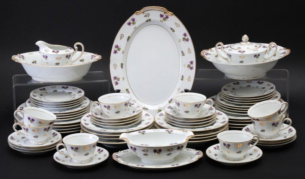 55 Pieces Noritake Avalon China (1 of 4)