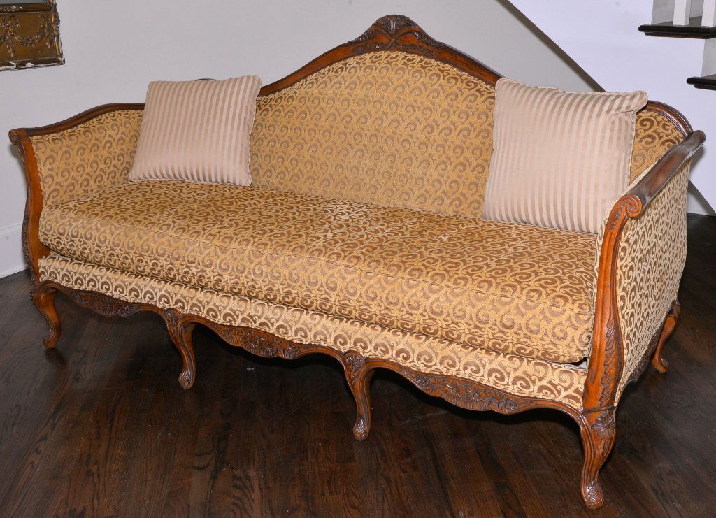 Victorian Style Craftmaster Sofa (1 of 1)