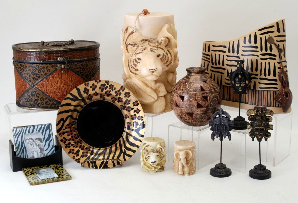 Ethnic & Animal Theme Lot w/Lamp (1 of 5)