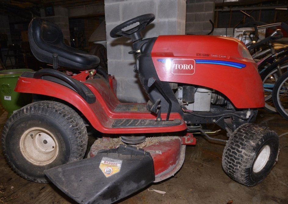 Toro Mower (1 of 4)