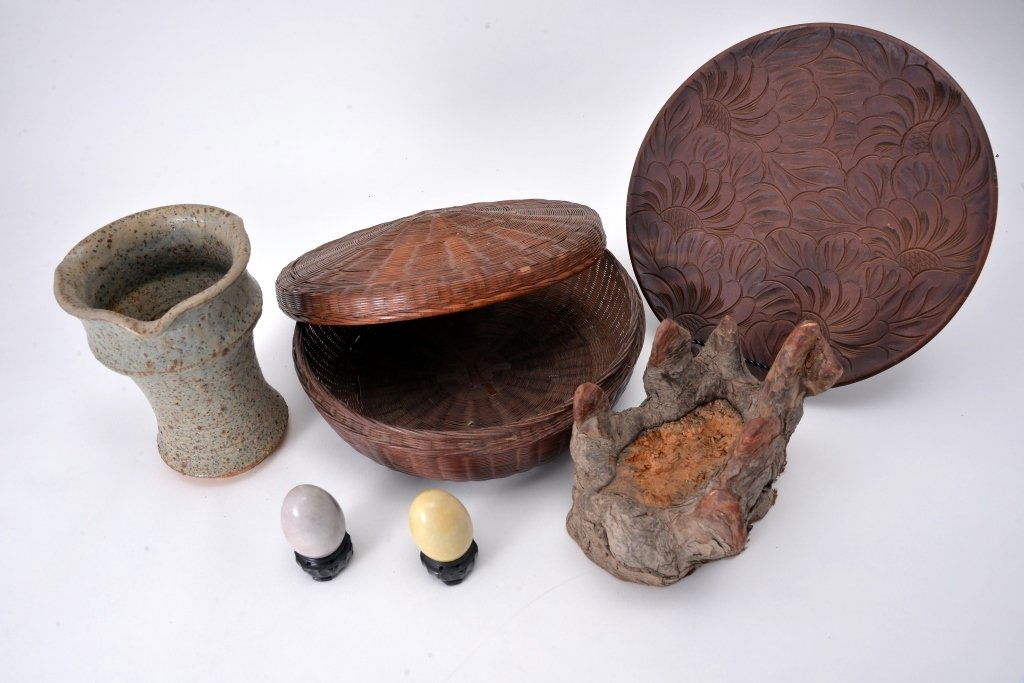 Oriental Decorative Lot (1 of 4)