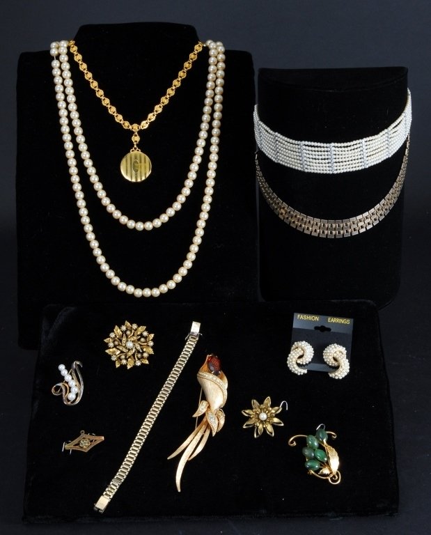 Pearl and Gold Tone Costume Jewelry: Necklaces (including Coro Ledo earrings) pins (Inc. pearl and green stones & floral w/large amber stone & rhinestones). Estate Jewelry.