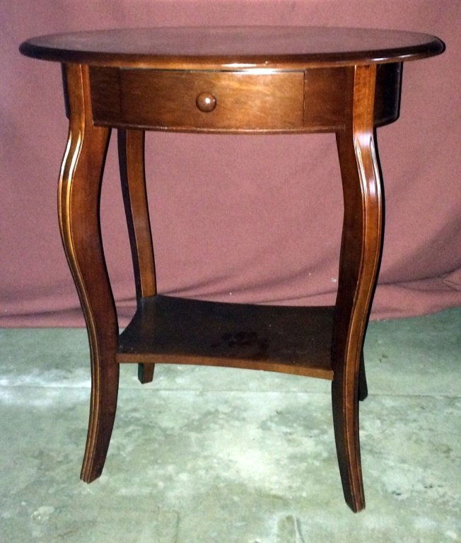 Oval Mahogany Side Table w/Drawer (1 of 2)