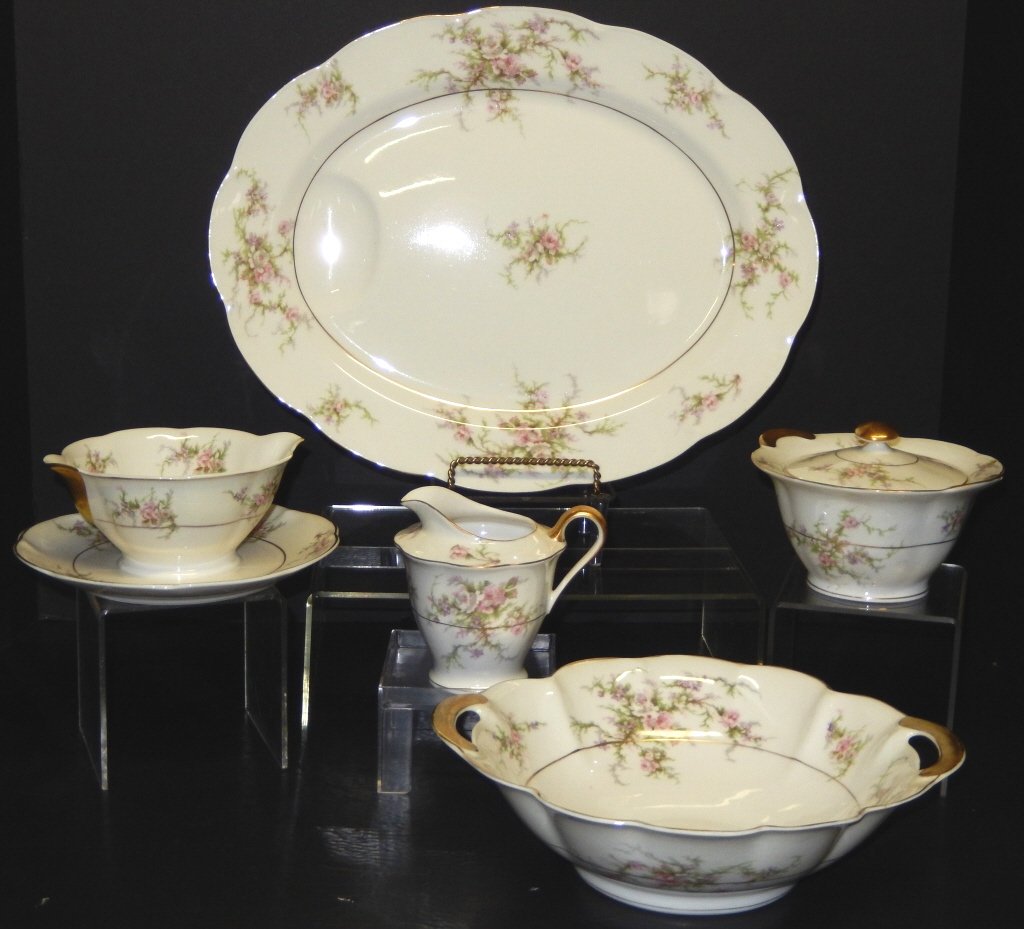 Theodore Haviland Rosalinde Serving Pieces (1 of 9)